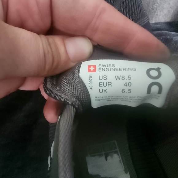 Worn one time! On Cloud shoes - Picture 5 of 6